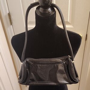 Elegant Black Leather Shoulder Bag